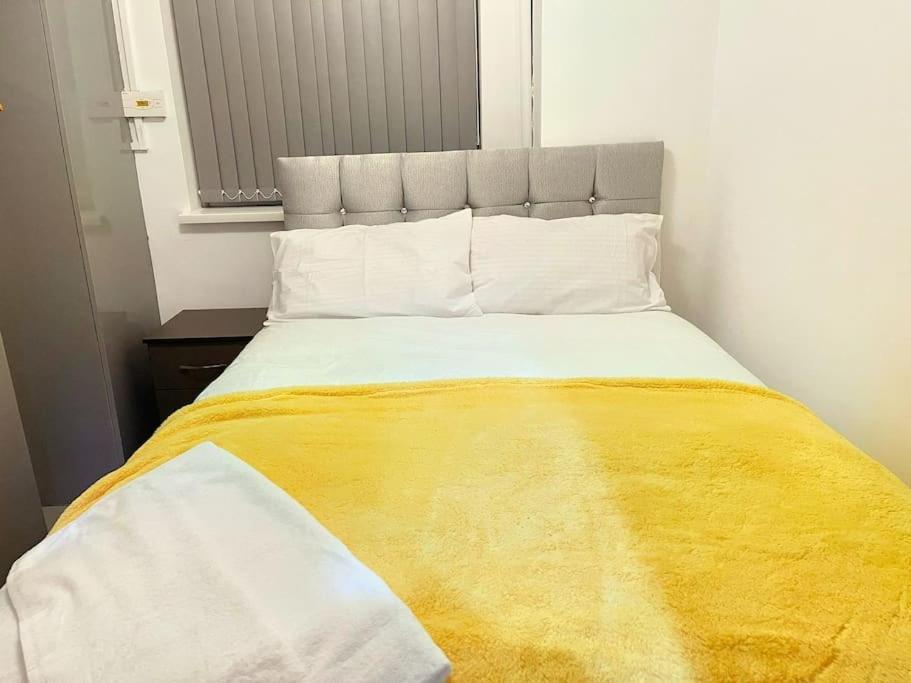 Lovely 3 Bed Ground Floor Apartment Near Qe Hospital Harborne Birmingham New ภายนอก รูปภาพ