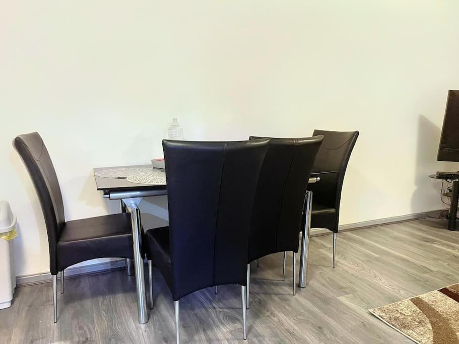 Lovely 3 Bed Ground Floor Apartment Near Qe Hospital Harborne Birmingham New ภายนอก รูปภาพ