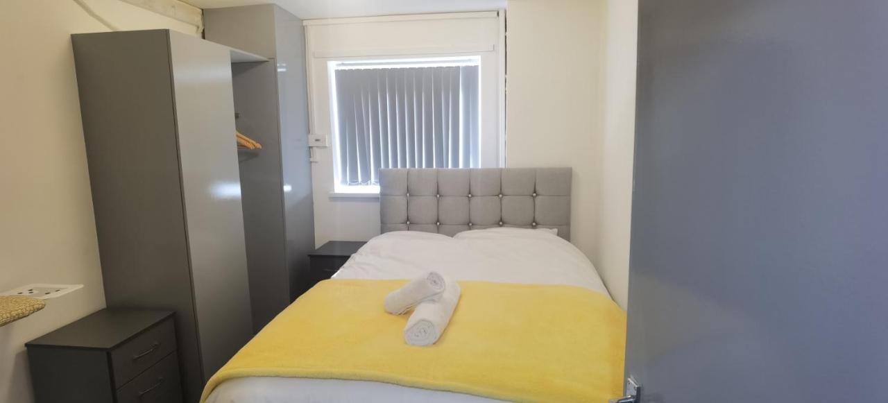 Lovely 3 Bed Ground Floor Apartment Near Qe Hospital Harborne Birmingham New ภายนอก รูปภาพ