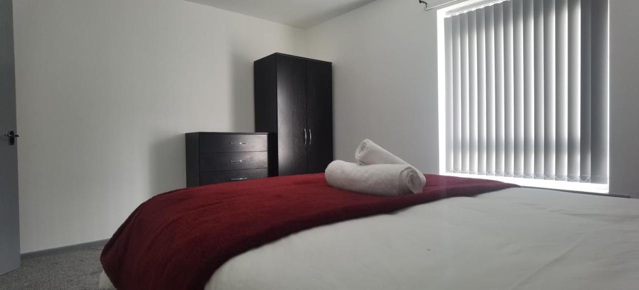Lovely 3 Bed Ground Floor Apartment Near Qe Hospital Harborne Birmingham New ภายนอก รูปภาพ